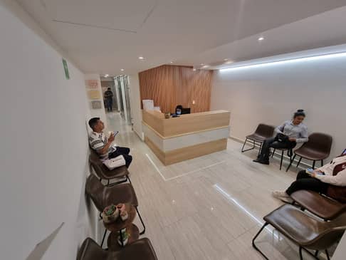 Slider image (4) Enlace Visual Ophthalmic Center